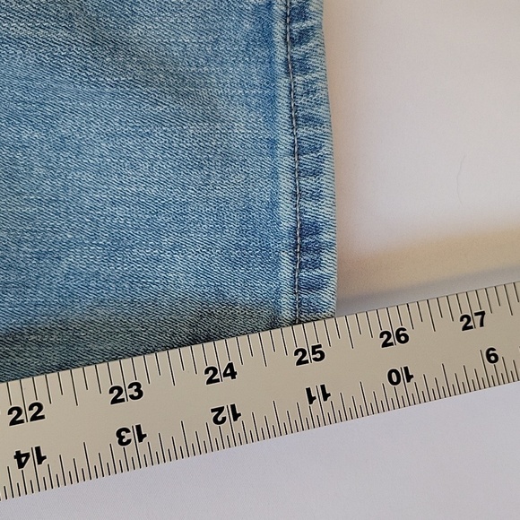 Lucky Brand Mid Rise Ava Crop Light Wash Size 6/28 - Picture 11 of 15
